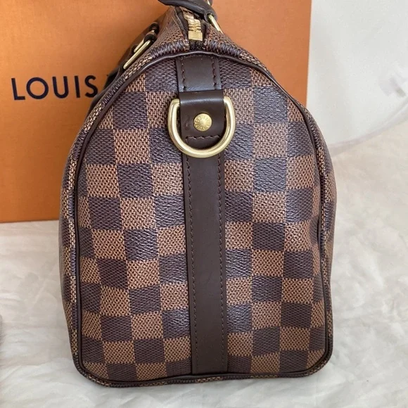 LOUIS Vuitton Speedy 25 Bandouliere